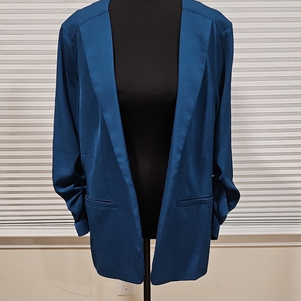 Skies Are Blue Blazer Vibrant Blue Open Front